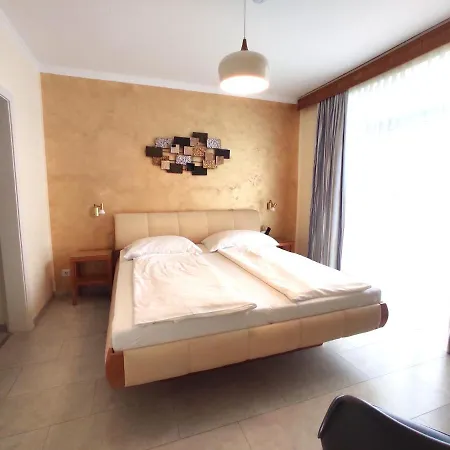 Haus Am 4*