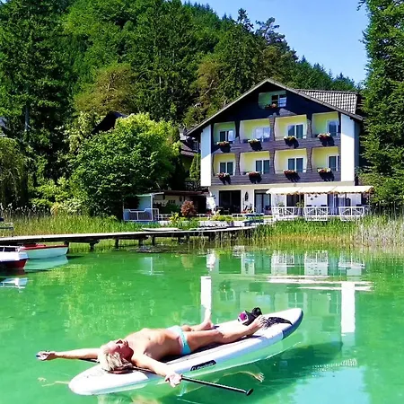 Haus Am Pensión 3*